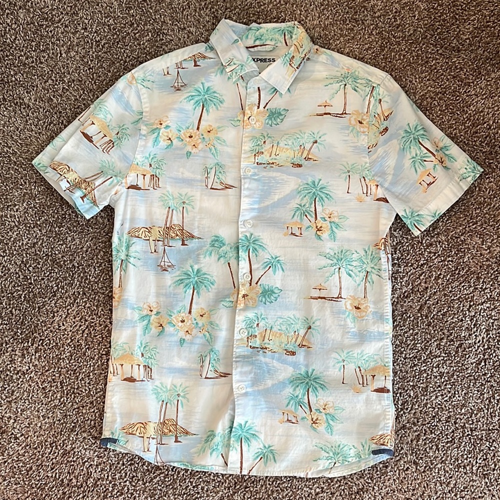 Mens sized xs Express short sleeved button up